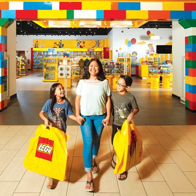 Afkorten Kinematica Neuken LEGO Store | LEGOLAND Discovery Center Chicago