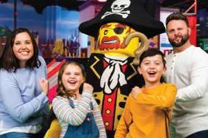 LEGOLAND DC Meet & Greet Pirate (1)