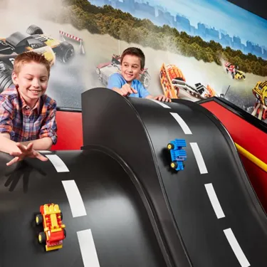 Build and Test | LEGOLAND Discovery Center