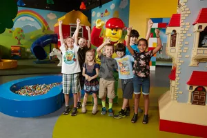 RS1530 Costume Character Meet And Greet 1649