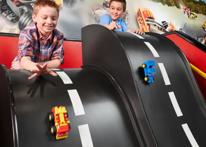 LEGO Racers: Build & Test | LEGOLAND Discovery Center Chicago