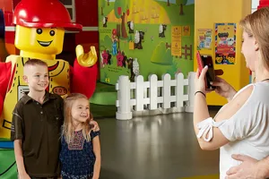 Meet LEGO® Stars | LEGOLAND Discovery Center New Jersey