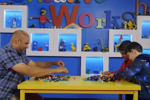 Kids Vs Grownups Challenge | LEGOLAND Discovery Center