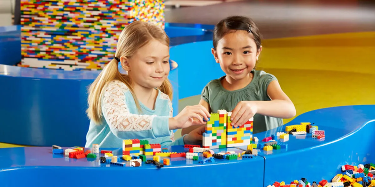 Brick Pits | LEGOLAND Discovery Center New Jersey