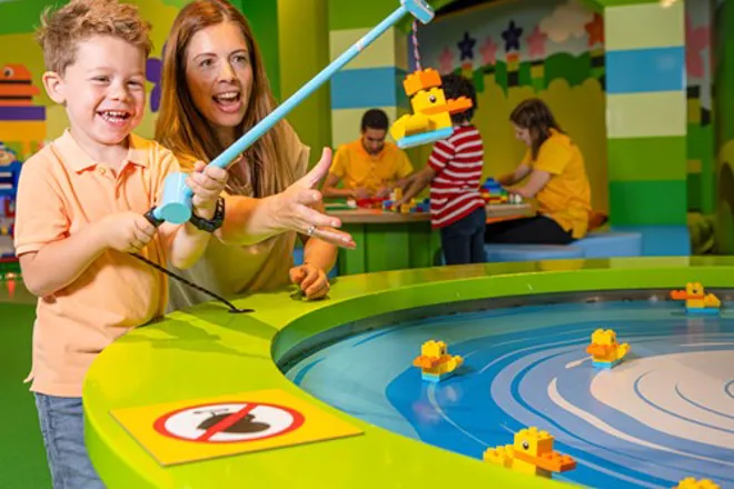 Kid's Rides & Play Areas at American Dream | LEGOLAND® Discovery Center ...