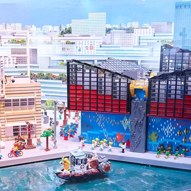 alt="大阪の名所を160万個以上のレゴブロックで再現したジオラマ「ミニランド」"