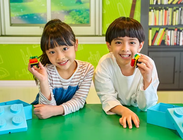Learn about, see, and experience how much fun LEGO® bricks can be in this theme park filled with hands-on attractions! The LEGOLAND Discovery Center Osaka is an indoor LEGO® theme park where visitors are surrounded by over 3 million LEGO® bricks.