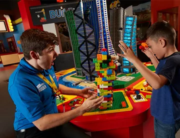 Earthquake Tables at LEGOLAND Discovery Center