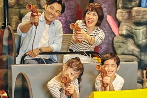 「キングダム・クエスト」で遊ぶ家族
